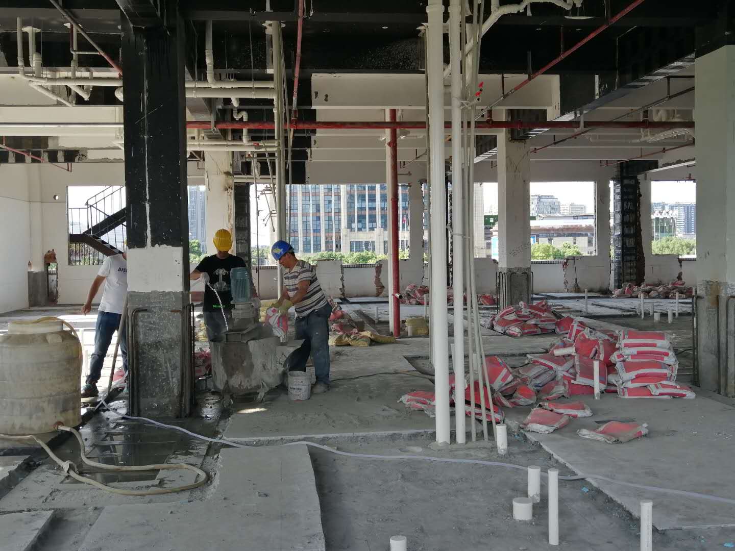 美高梅聚合物修补砂浆“下乡”难的原因有哪些。。。。。。。